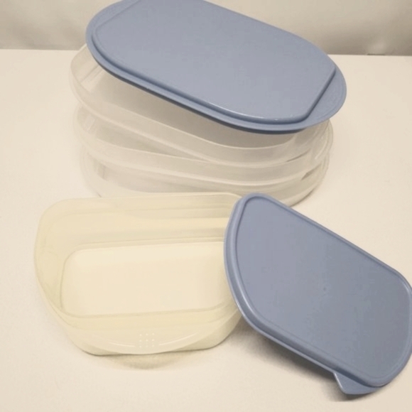 Large Ice Blue Tupperware Set - Picture 7 of 12